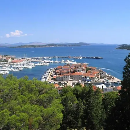 Lägenhet Mit Balkon In Guter Lage By Interhome Tribalj