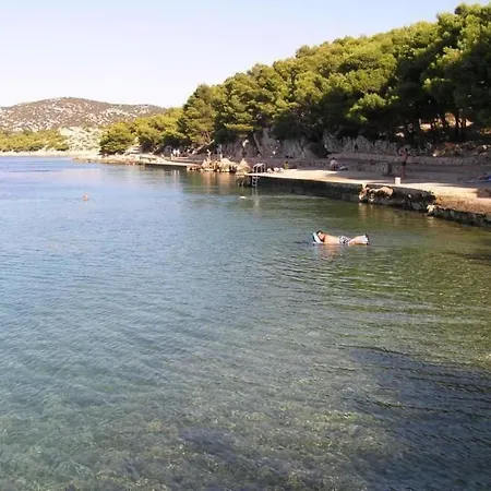 Mit Balkon In Guter Lage By Interhome Lägenhet