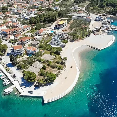 Mit Balkon In Guter Lage By Interhome * Tribalj