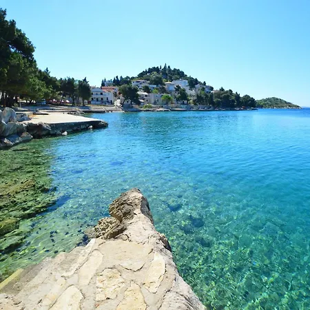 Mit Balkon In Guter Lage By Interhome Apartament Tribalj